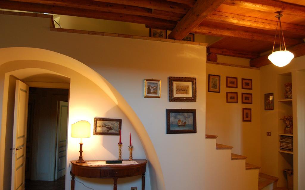 Relais De Charme - B&B Short Lets La Casa Di Francesca Sant'Agata Li Battiati Szoba fotó