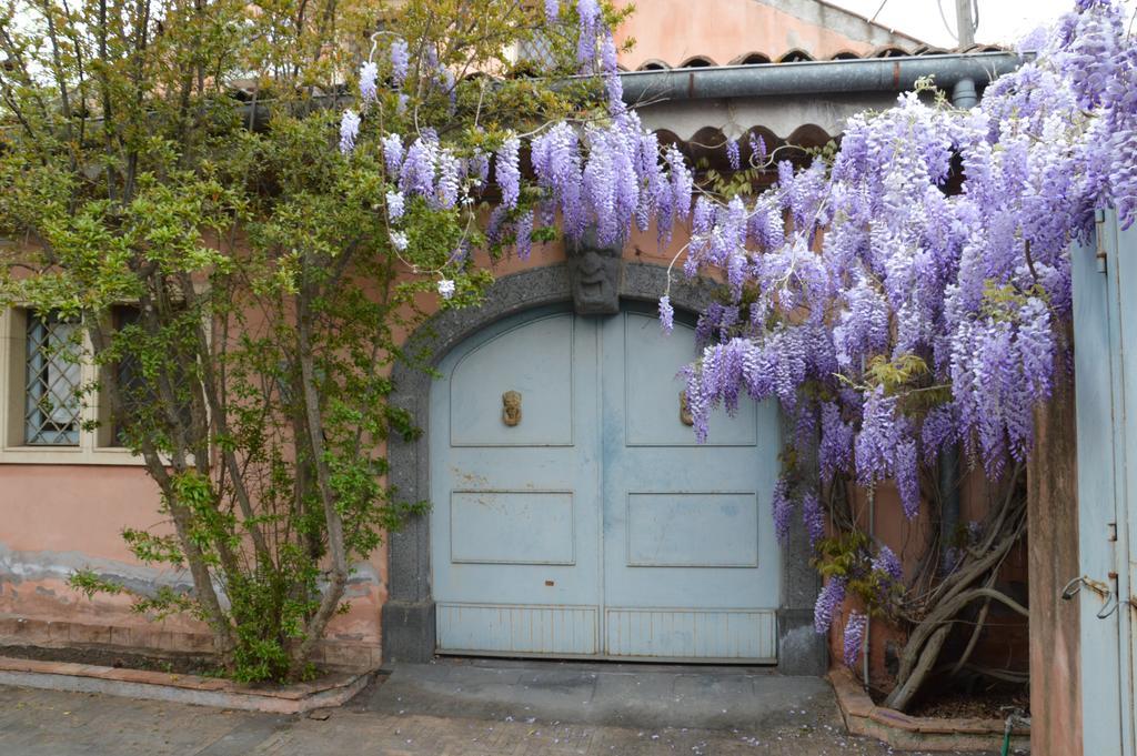 Relais De Charme - B&B Short Lets La Casa Di Francesca Sant'Agata Li Battiati Kültér fotó