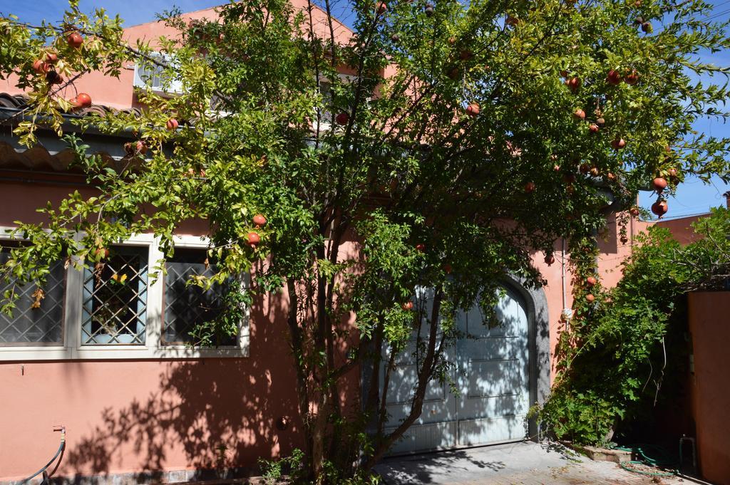 Relais De Charme - B&B Short Lets La Casa Di Francesca Sant'Agata Li Battiati Kültér fotó